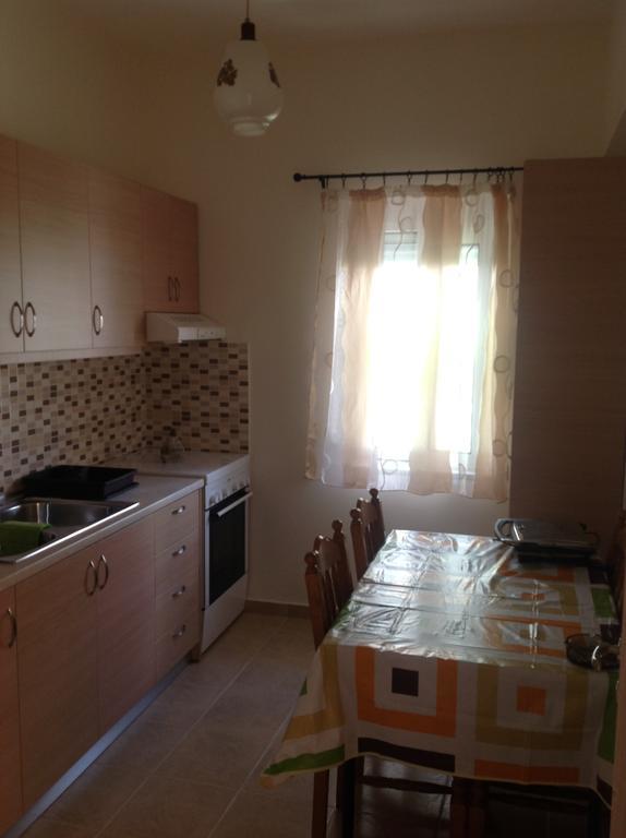Georgias Apartments Charaki Exterior foto