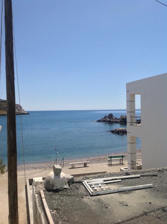 Georgias Apartments Charaki Quarto foto