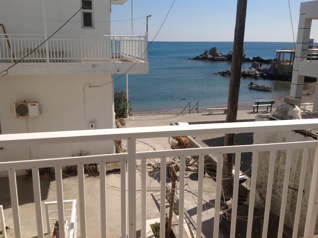 Georgias Apartments Charaki Exterior foto