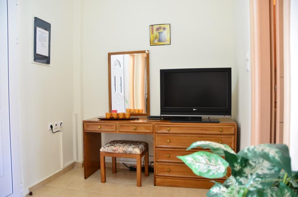 Georgias Apartments Charaki Quarto foto